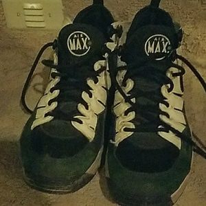 Nike Air max gardening shoes